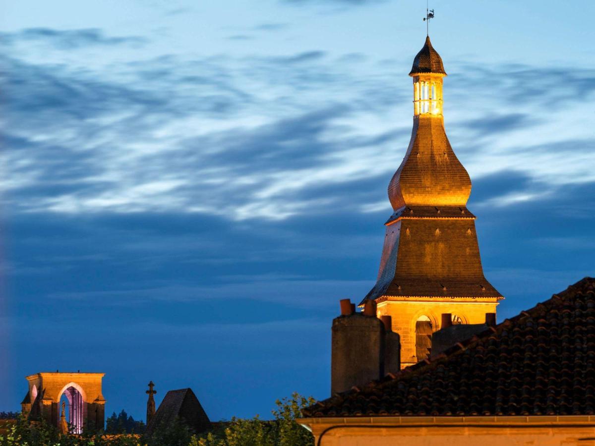 Готель Ibis Sarlat Centre Екстер'єр фото